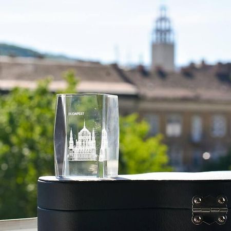Ferienwohnung Renovated Stylish Flat At The Castle&Metro Budapest Exterior foto